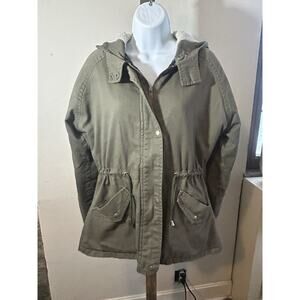 Astor Pl-Army Green Quited Lined Hooded Coat - Draw String Waist- Size Large